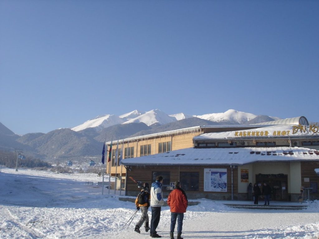 начална станция на кабинков лифт банско