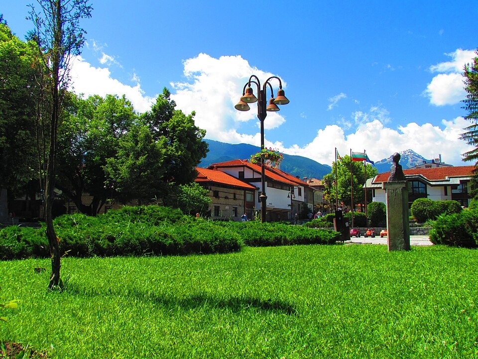 Пролет в Банско: какво да видите и преживеете