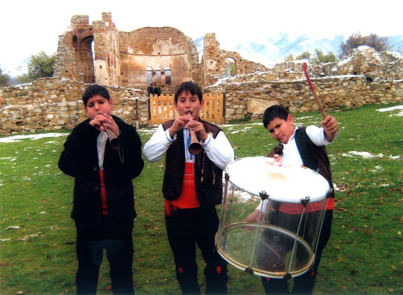 Фолклорните групи