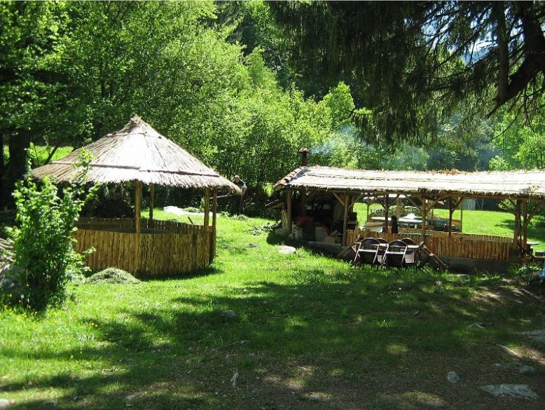 Къмпинг Бор