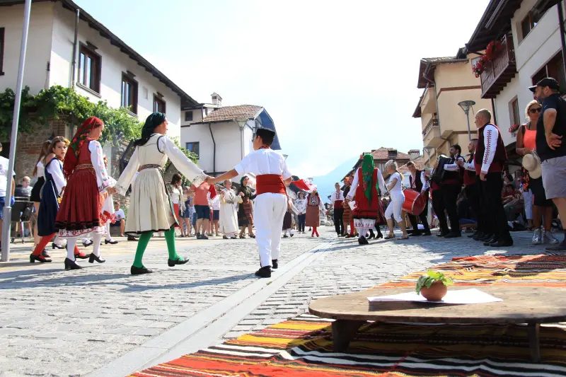 Фолклорна програма по време на "Уникално Банско"