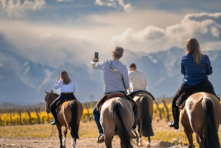 приятели на конна езда